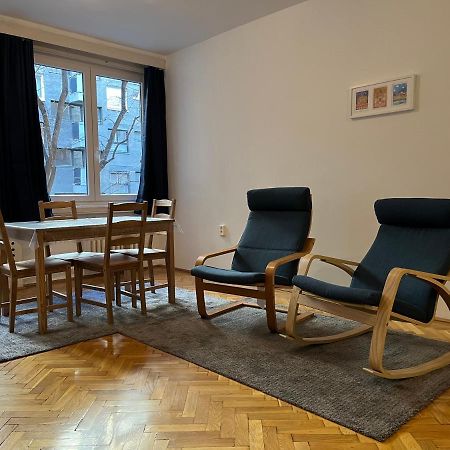 ブダペストBauhaus Flat In Amazing Locationアパートメント エクステリア 写真