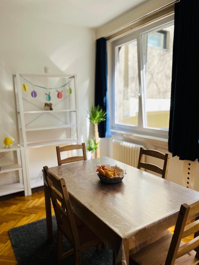 ブダペストBauhaus Flat In Amazing Locationアパートメント エクステリア 写真