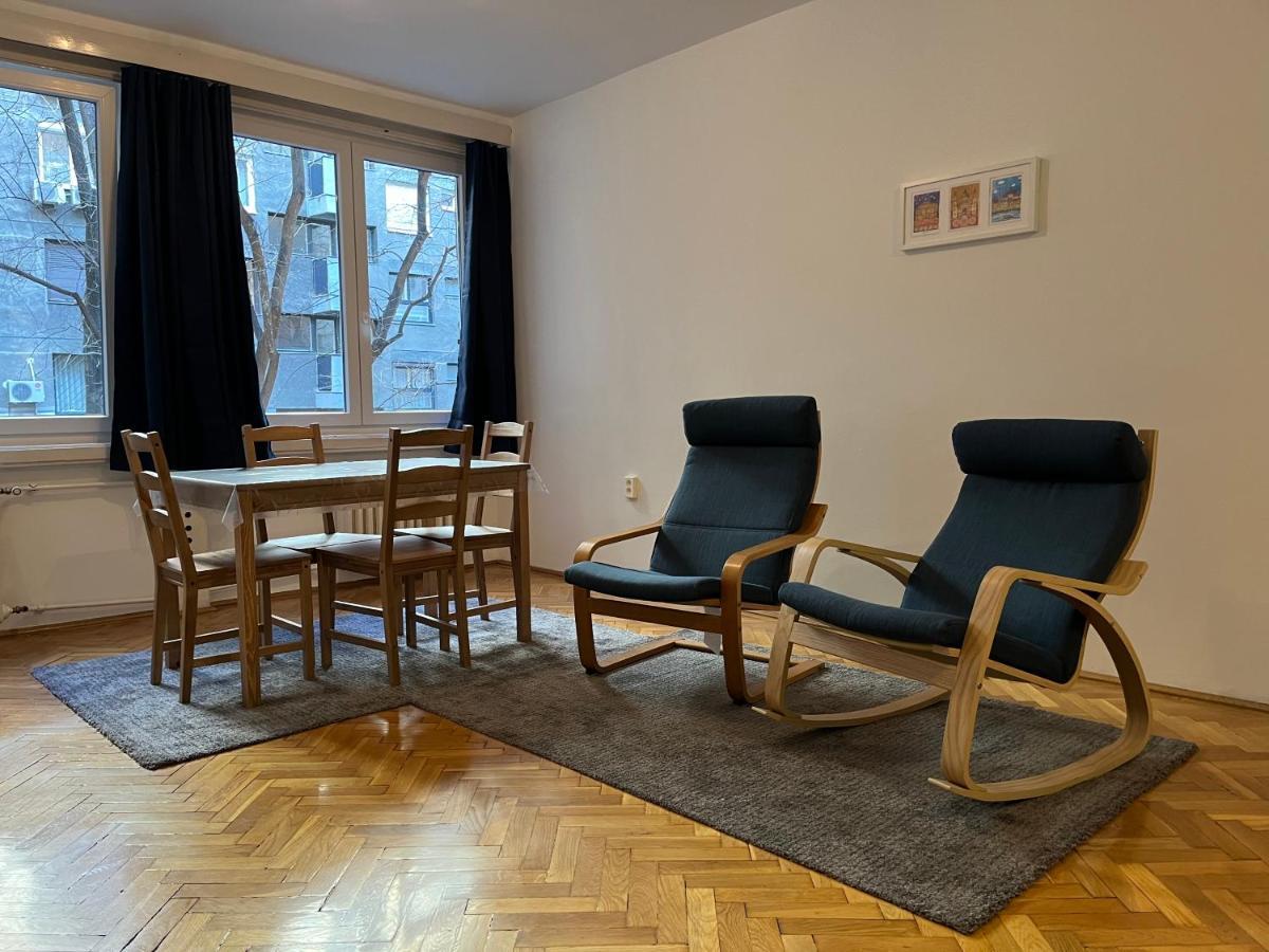 ブダペストBauhaus Flat In Amazing Locationアパートメント エクステリア 写真